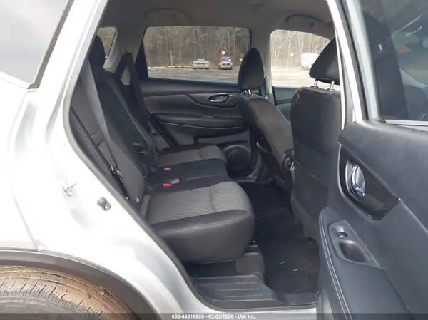 JN8AT2MT0KW256137 2019 NISSAN ROGUE - Image 8
