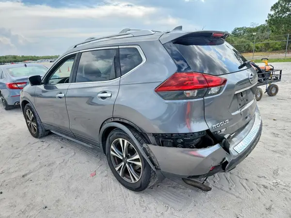 JN8AT2MT0KW257336 2019 NISSAN ROGUE - Image 2