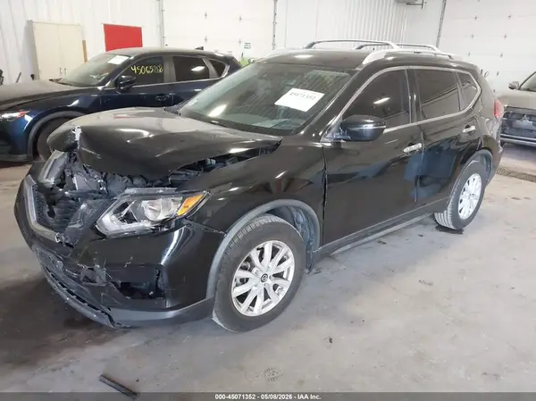 JN8AT2MT0KW261340 2019 NISSAN ROGUE - Image 2