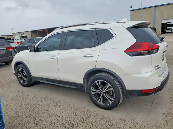 JN8AT2MT0KW267428 2019 NISSAN ROGUE - Image 2