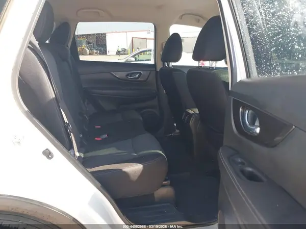 JN8AT2MT0KW502426 2019 NISSAN ROGUE - Image 8