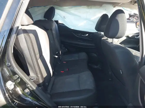 JN8AT2MT0KW503026 2019 NISSAN ROGUE - Image 8