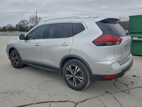 JN8AT2MT0LW007077 2020 NISSAN ROGUE - Image 2
