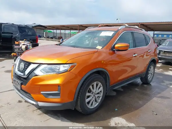 JN8AT2MT0LW010383 2020 NISSAN ROGUE - Image 2