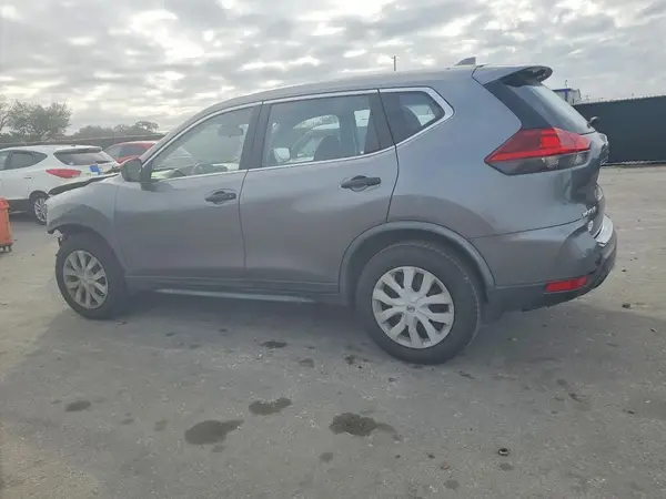JN8AT2MT0LW017950 2020 NISSAN ROGUE - Image 2