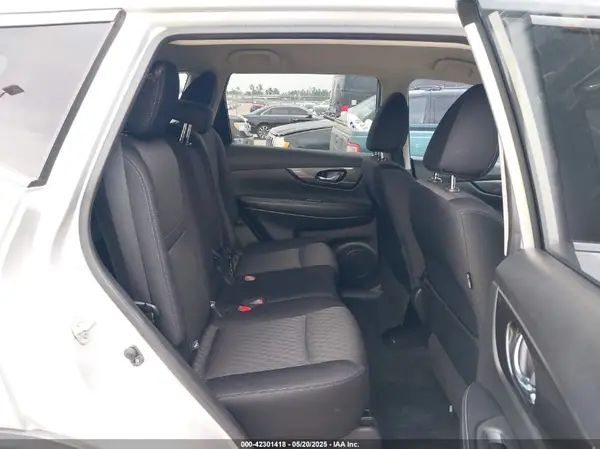 JN8AT2MT0LW018256 2020 NISSAN ROGUE - Image 8