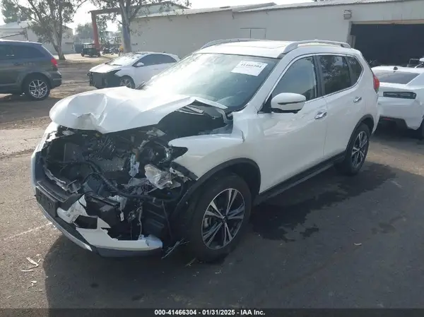JN8AT2MT0LW033095 2020 NISSAN ROGUE - Image 2