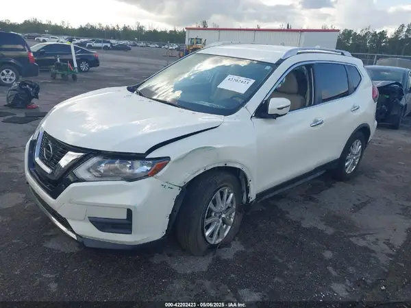 JN8AT2MT0LW043383 2020 NISSAN ROGUE - Image 2