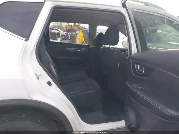 JN8AT2MT1GW024752 2016 NISSAN ROGUE - Image 8