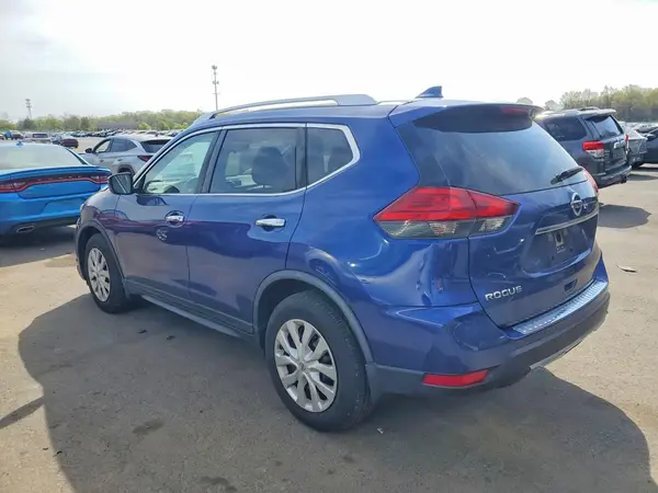 JN8AT2MT1HW131026 2017 NISSAN ROGUE - Image 2