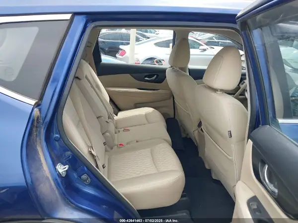 JN8AT2MT1HW132838 2017 NISSAN ROGUE - Image 8