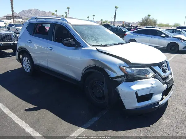 JN8AT2MT1HW134072 2017 NISSAN ROGUE - Image 1