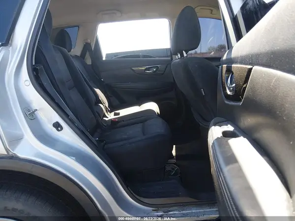 JN8AT2MT1HW134072 2017 NISSAN ROGUE - Image 8