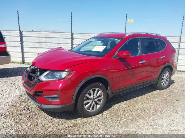 JN8AT2MT1HW134475 2017 NISSAN ROGUE - Image 2