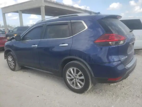JN8AT2MT1HW134914 2017 NISSAN ROGUE - Image 2