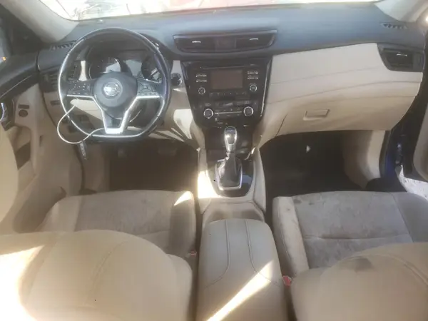 JN8AT2MT1HW134914 2017 NISSAN ROGUE - Image 8
