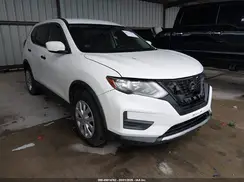 JN8AT2MT1HW137098 2017 NISSAN ROGUE