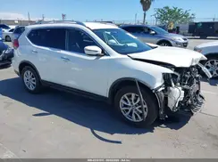 JN8AT2MT1HW137232 2017 NISSAN ROGUE