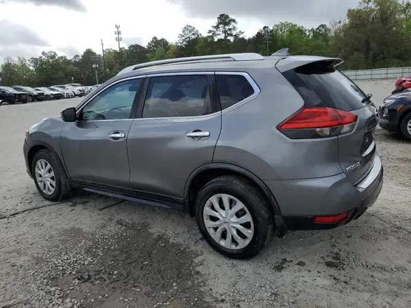 JN8AT2MT1HW137862 2017 NISSAN ROGUE - Image 2