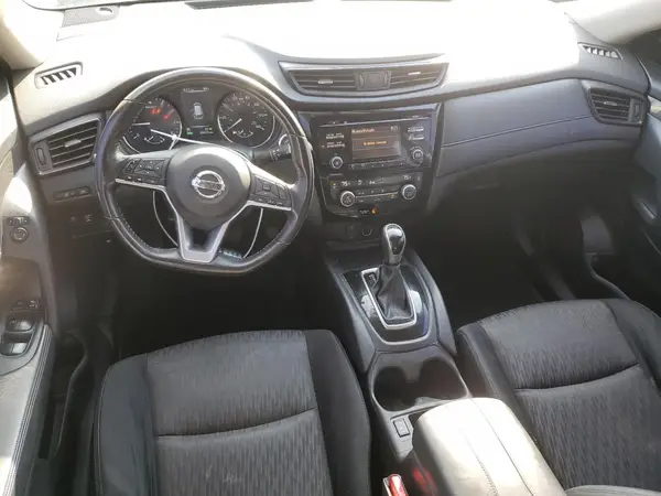 JN8AT2MT1HW139028 2017 NISSAN ROGUE - Image 8