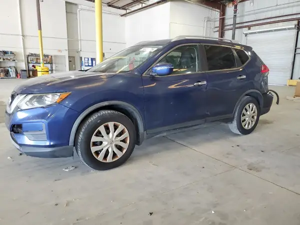 JN8AT2MT1HW139661 2017 NISSAN ROGUE - Image 1