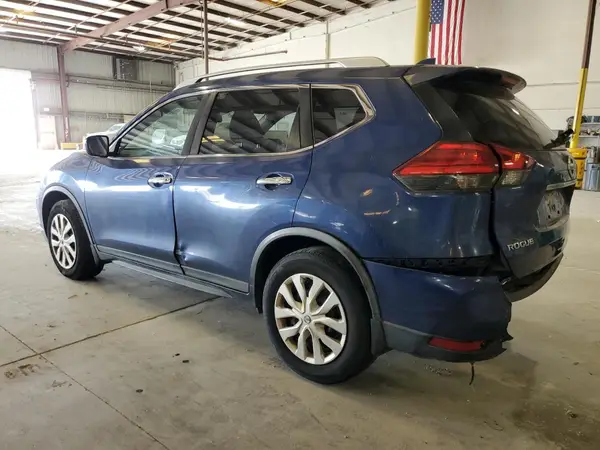 JN8AT2MT1HW139661 2017 NISSAN ROGUE - Image 2