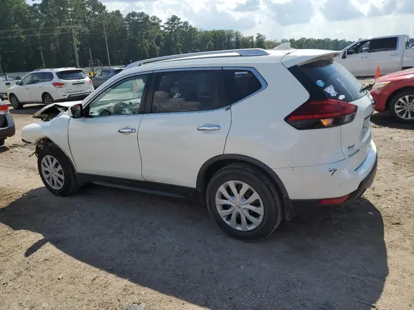 JN8AT2MT1HW140292 2017 NISSAN ROGUE - Image 2