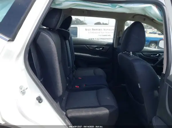 JN8AT2MT1HW140843 2017 NISSAN ROGUE - Image 8