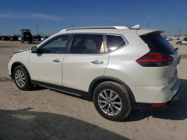 JN8AT2MT1HW141877 2017 NISSAN ROGUE - Image 2
