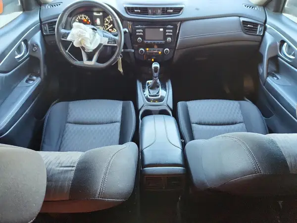 JN8AT2MT1HW141944 2017 NISSAN ROGUE - Image 8