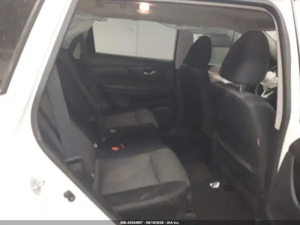 JN8AT2MT1HW145556 2017 NISSAN ROGUE - Image 8