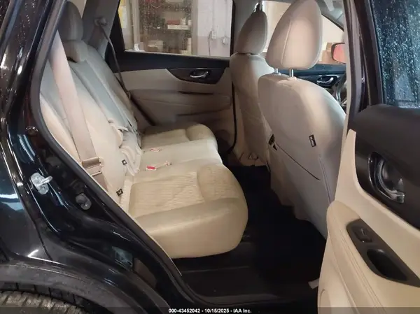 JN8AT2MT1HW149610 2017 NISSAN ROGUE - Image 8