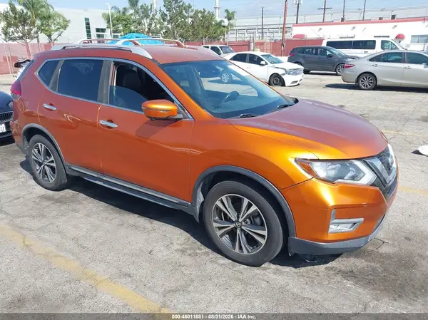 JN8AT2MT1HW149722 2017 NISSAN ROGUE - Image 1