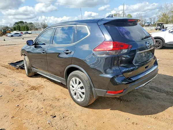 JN8AT2MT1HW149946 2017 NISSAN ROGUE - Image 2