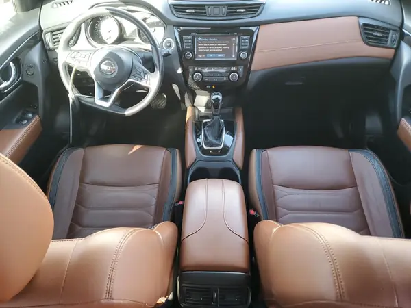 JN8AT2MT1HW150983 2017 NISSAN ROGUE - Image 8
