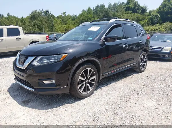 JN8AT2MT1HW151955 2017 NISSAN ROGUE - Image 2