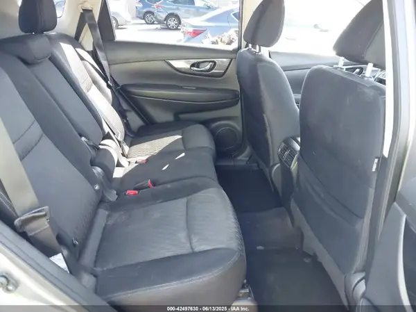 JN8AT2MT1HW153012 2017 NISSAN ROGUE - Image 8