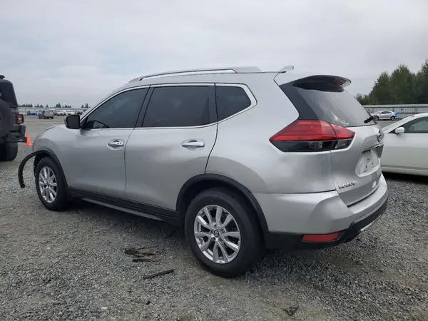 JN8AT2MT1HW153172 2017 NISSAN ROGUE - Image 2