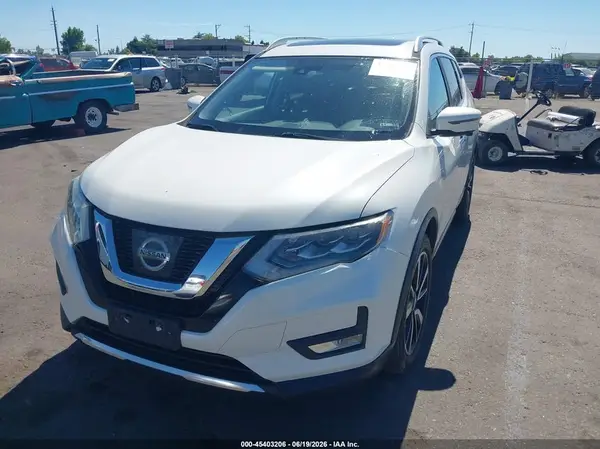 JN8AT2MT1HW383102 2017 NISSAN ROGUE - Image 2