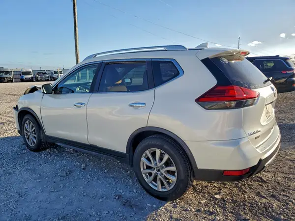 JN8AT2MT1HW384489 2017 NISSAN ROGUE - Image 2