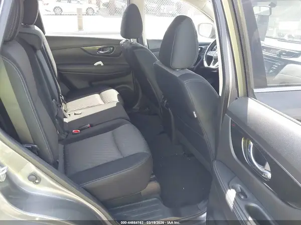 JN8AT2MT1HW385352 2017 NISSAN ROGUE - Image 8