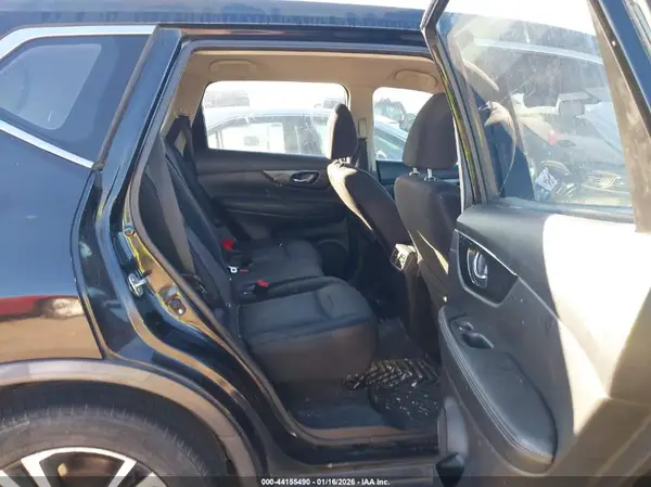 JN8AT2MT1HW385884 2017 NISSAN ROGUE - Image 8