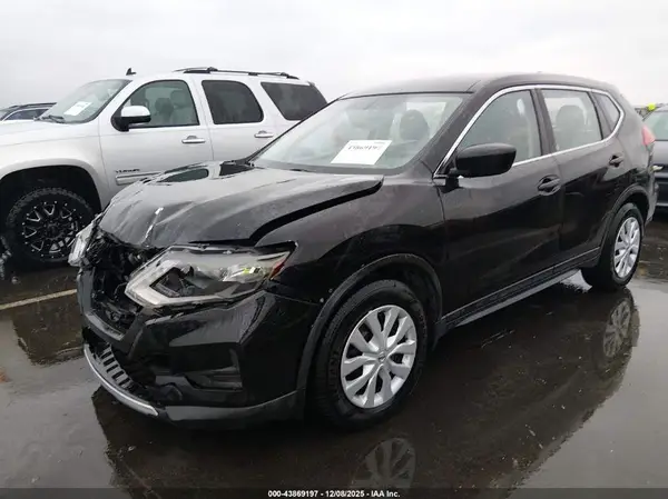 JN8AT2MT1HW386596 2017 NISSAN ROGUE - Image 2