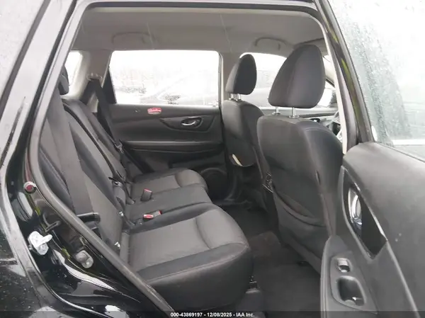 JN8AT2MT1HW386596 2017 NISSAN ROGUE - Image 8
