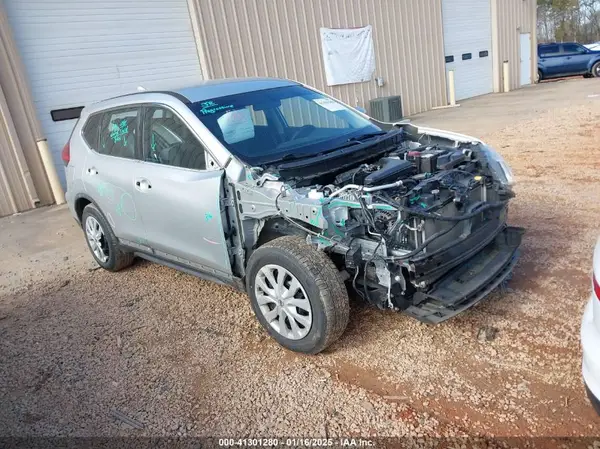 JN8AT2MT1HW390048 2017 NISSAN ROGUE - Image 1