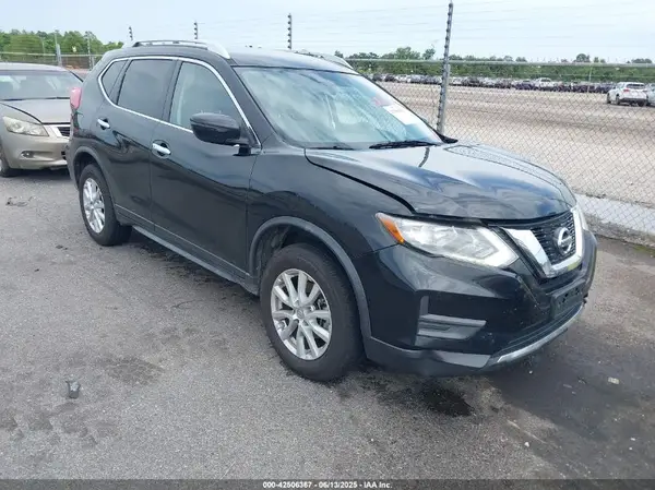 JN8AT2MT1HW391619 2017 NISSAN ROGUE - Image 1