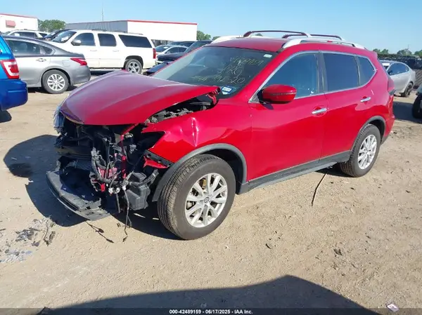 JN8AT2MT1HW392320 2017 NISSAN ROGUE - Image 2