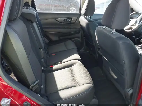 JN8AT2MT1HW392320 2017 NISSAN ROGUE - Image 8