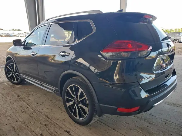 JN8AT2MT1HW396979 2017 NISSAN ROGUE - Image 2
