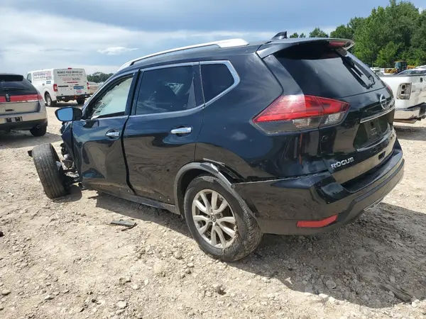 JN8AT2MT1HW398666 2017 NISSAN ROGUE - Image 2